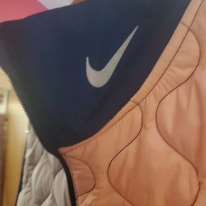 Nike vest